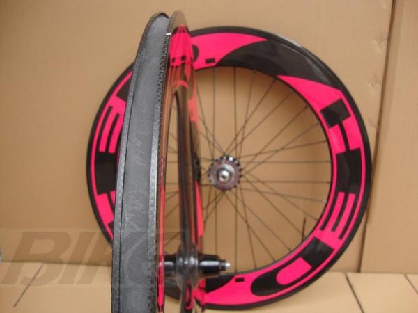 New700c China cheap 70mm front tri-spokes&88rear carbon clincher wheelsets for