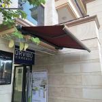 Heavy duty all-card outdoor retractable awning a commercial awning for