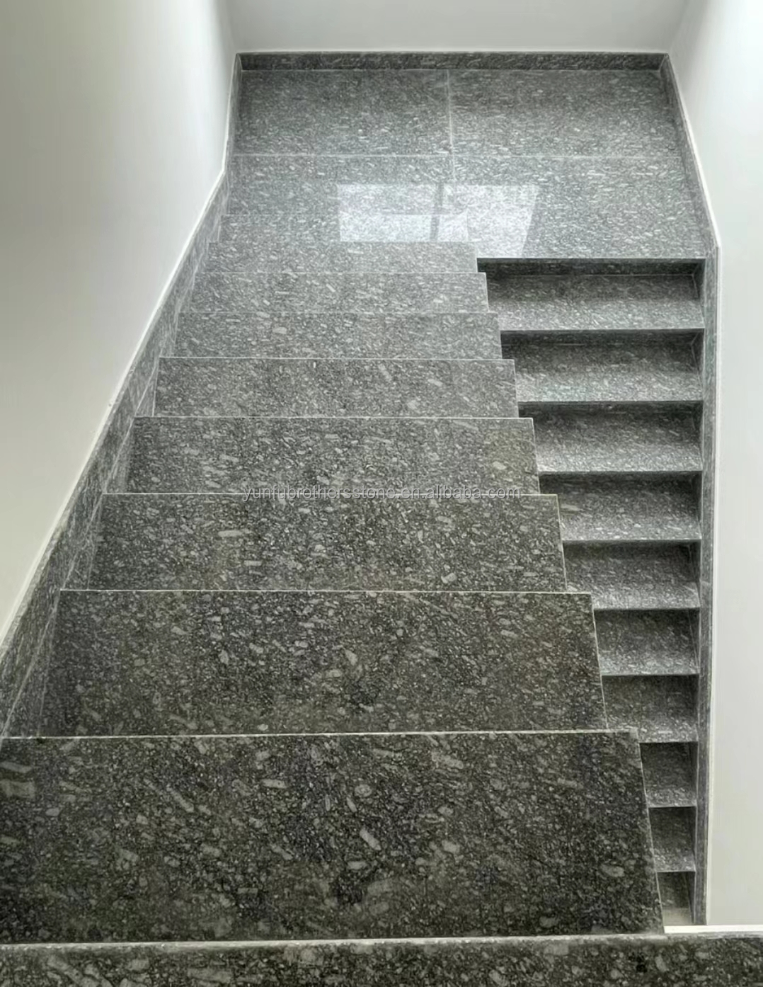 Cut-To-Size Black Granite Slab for Stairs and Buildings in Modern Chinese Design