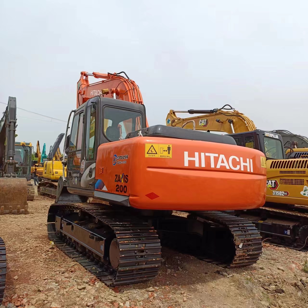 Original Hydraulic Pump Hitachi ZX200 ZH200 Excavator with 98kw Power in Enough Stock