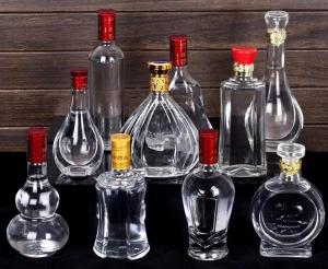 Quality Cheap high white galss vodka bottle whisky glass bottle 700ml 750ml glass liquor bottle wholesale