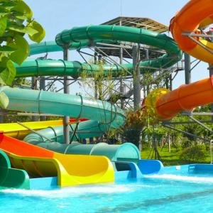 Quality Water Park Amusement Fun Sports Equipment Outdoor Pool Spiral Tube Playground Slide wholesale