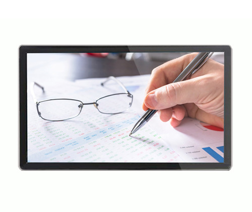 55'' Digital Signage for Banking and Finance Ultra HD Resolution Wall Mounted 4K