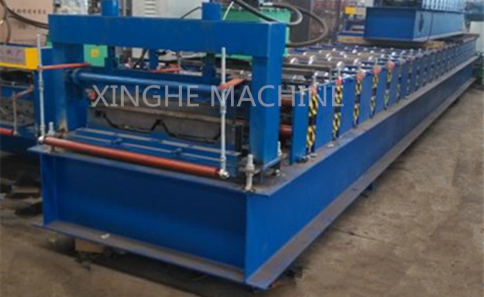 CE Blue Color Cold Roll Forming Machines WITH 3 - 6m / Min Processing Speed