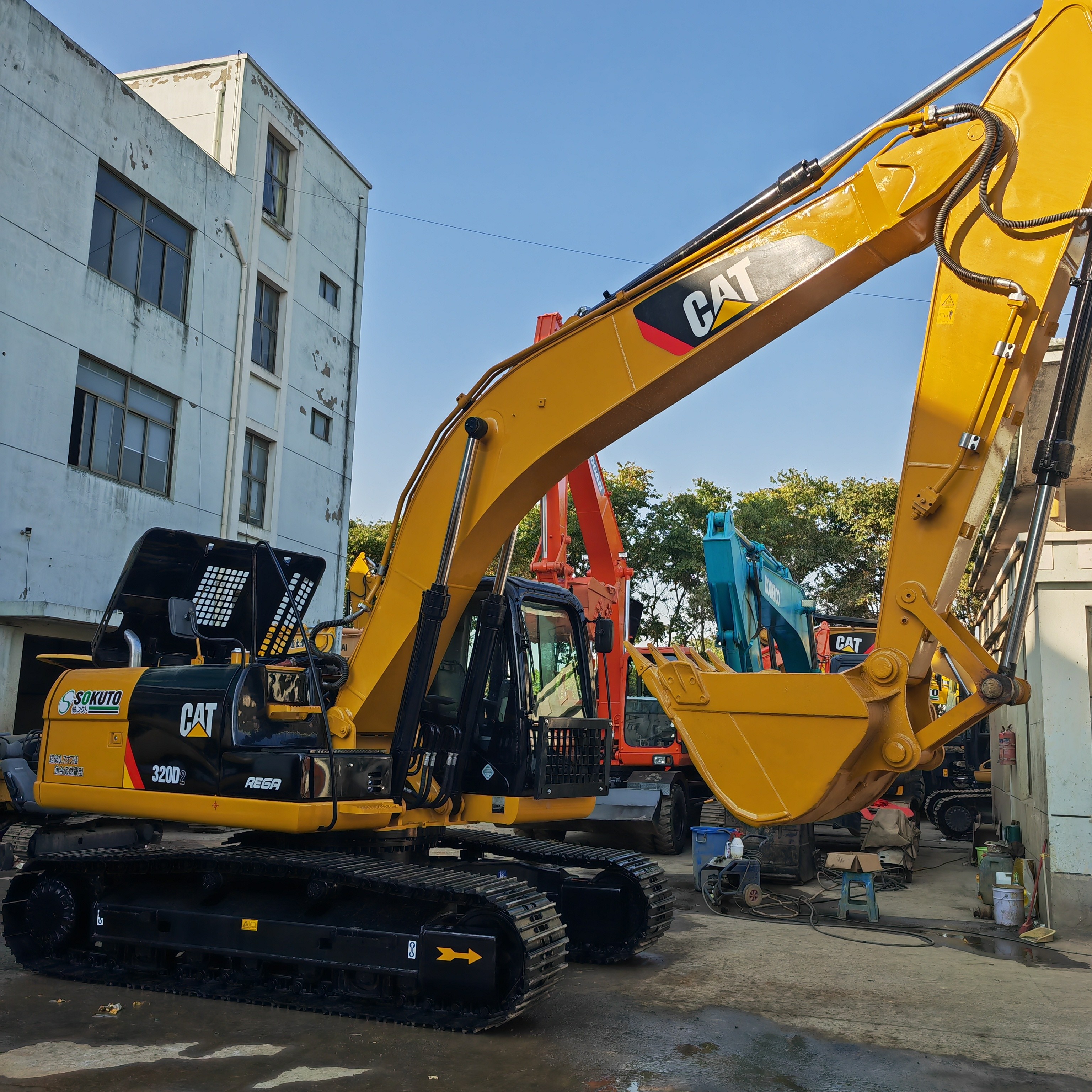 Durable CAT Excavator Engine with Net Flywheel Power of 31.1 KW 41.7 Hp Maximum Digging Depth of 6.5 M