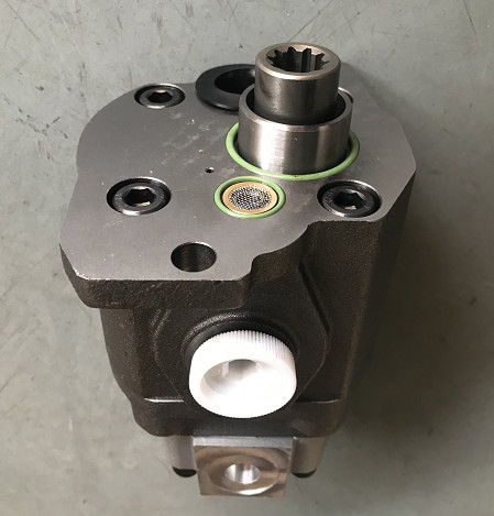 Rexroth AP2D28 Excavator Spare Parts DX60 E60 10T Pilot Gear Pump