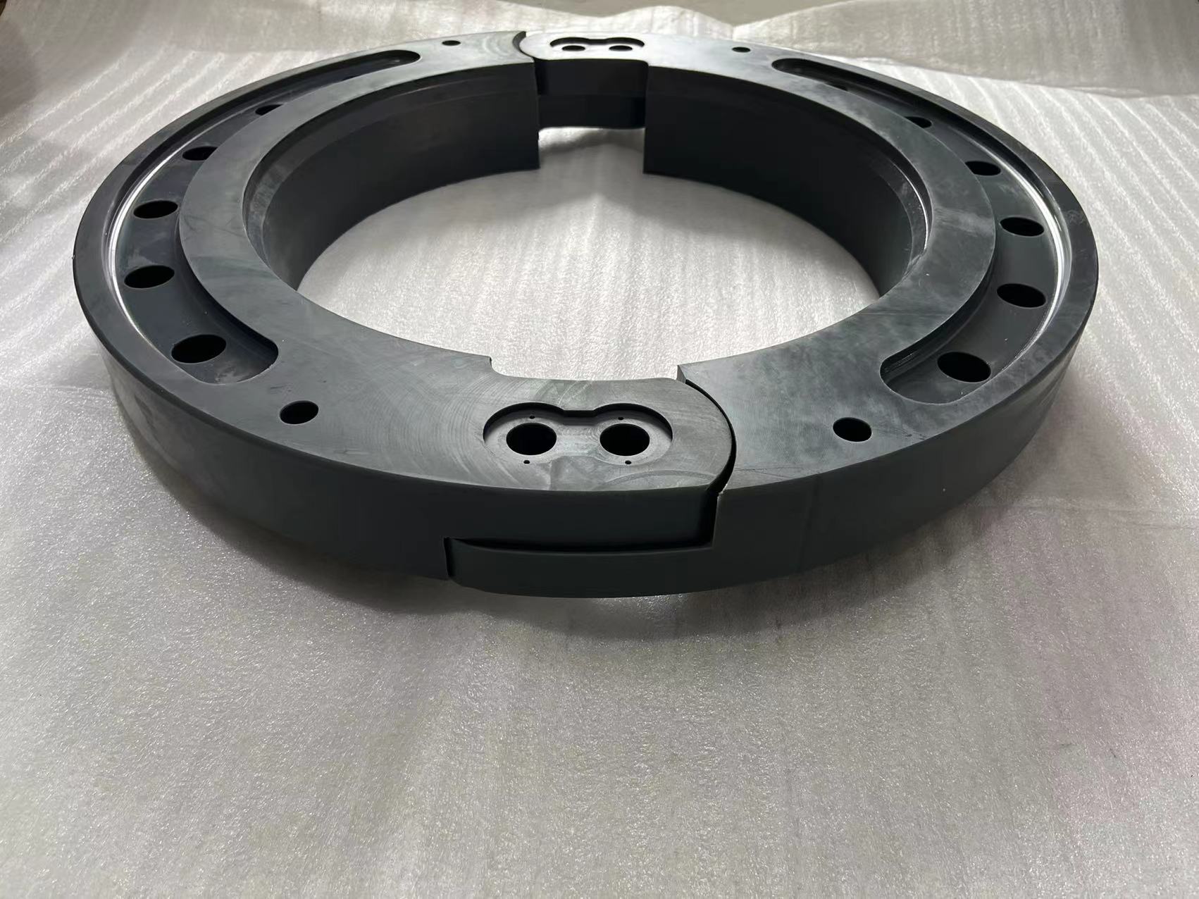 Polymer Rubber Runflat Systems Truck Tire Run Flat Device For Armored Vehicle