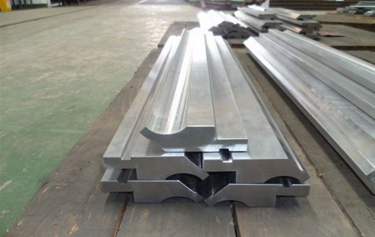 30 Degree Hardness Bending Die Punching Press Brake Tooling With 3150mm Length
