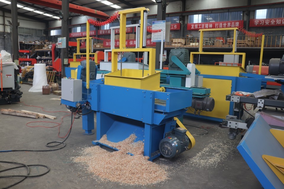 Chips Pine wood sawdust mill wood chipping machine wood shaving machine for animal/horse/chicken bedding
