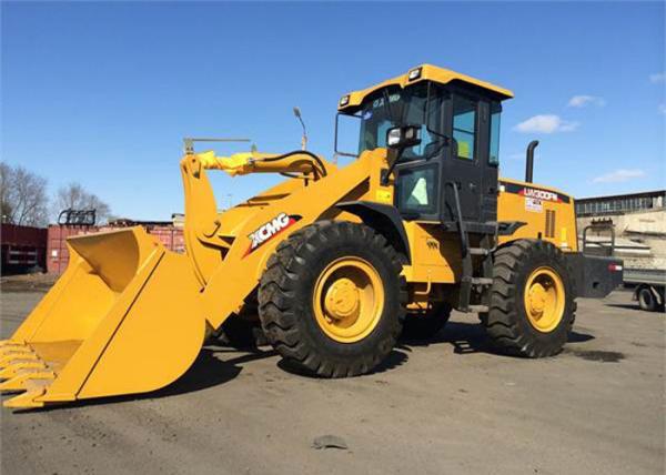 Hydraulic Compact Front Loader Construction Equipment , Stamping Steel Structure