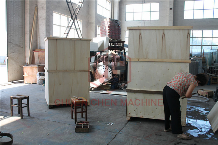 370ML Glass Bottle Carbonated Drink Filling Machine , Beer Bottle Capping Machine