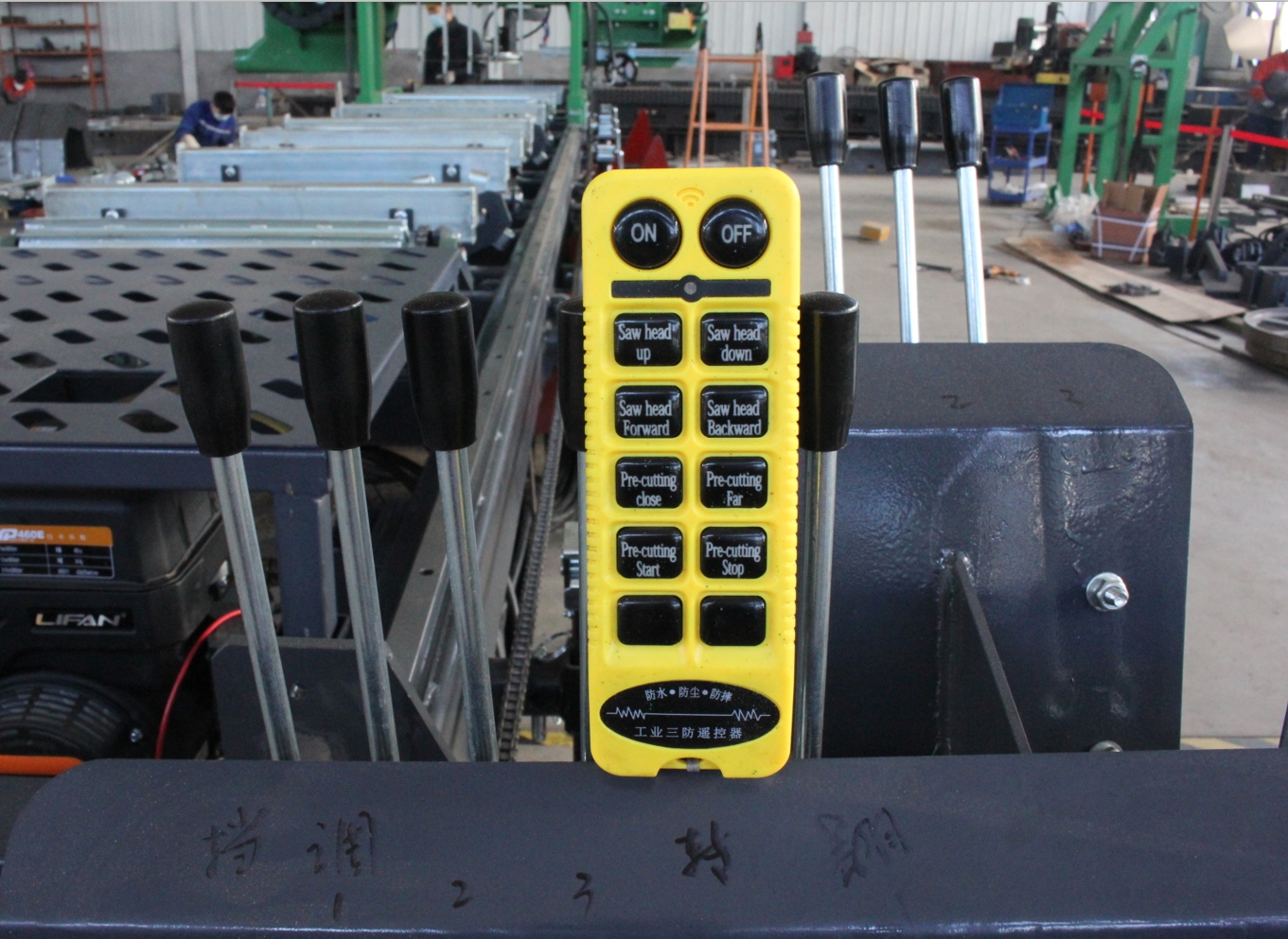 Woodworking Gas Diesel Electric Portable Wheels Trailer Sawmill Horizontal Bandsaw Machine