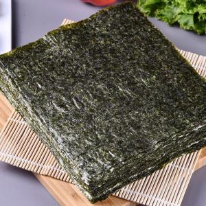 Quality Widely Available Vacuum Sealed Sushi Nori Sheets Dark Green Color wholesale