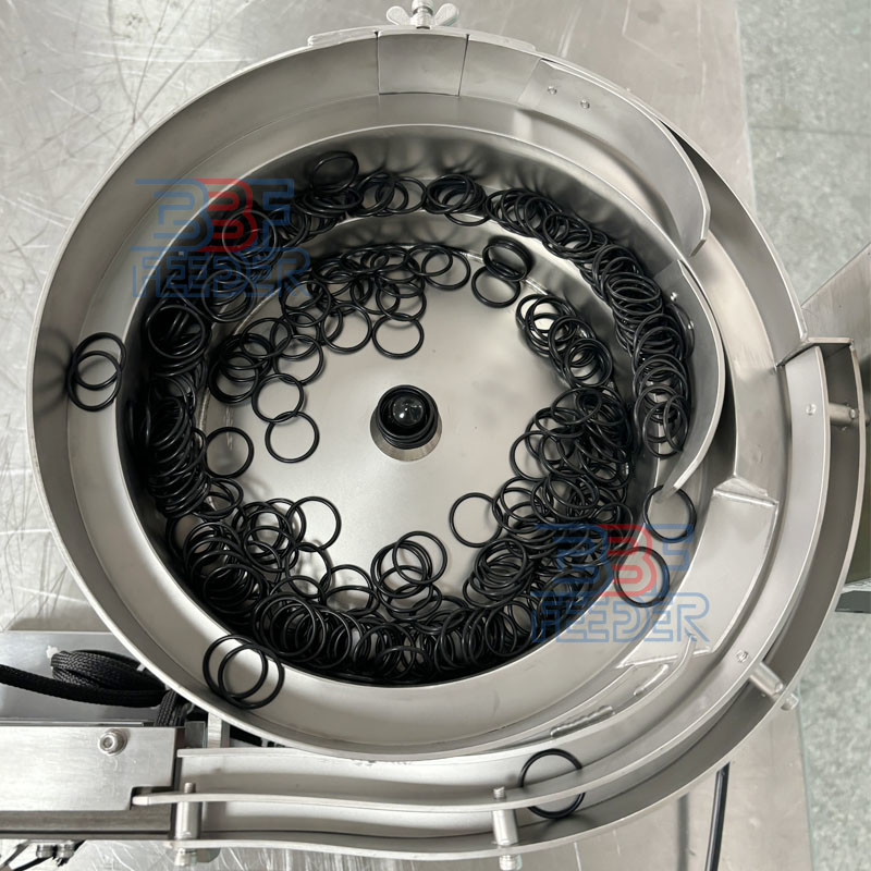 High Speed O Rings Vibratory Bowl Feeder Energy Efficient Silent Operation Feeder