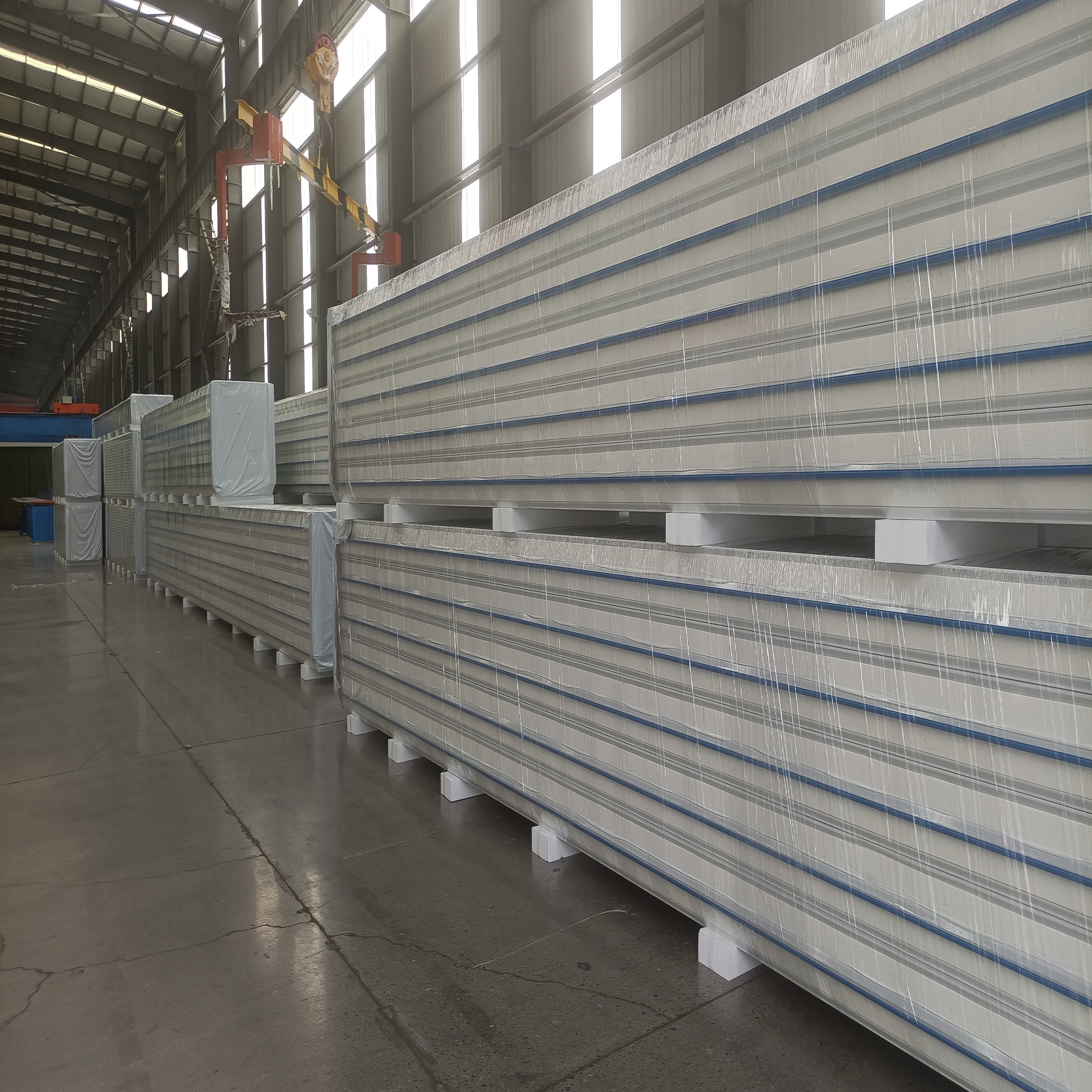 Insulation Board Cool Room Panels 50mm Non Flammable B1 Density Range 30 - 50 Kg/m3