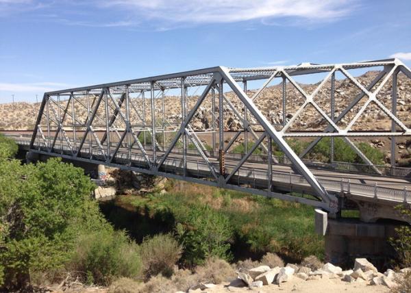 Long Span Galvanized Surface Treatment Steel Truss Bridge Modern Structural