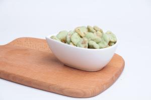 Quality Wasabi Flavor Coated Crispy Dry Roasted Fava Beans Snack Foods Sample Avaliable wholesale