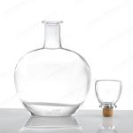 Hot Stamping Glass Bottles for Liquor Customized 250ml 500ml Flat Round Shape