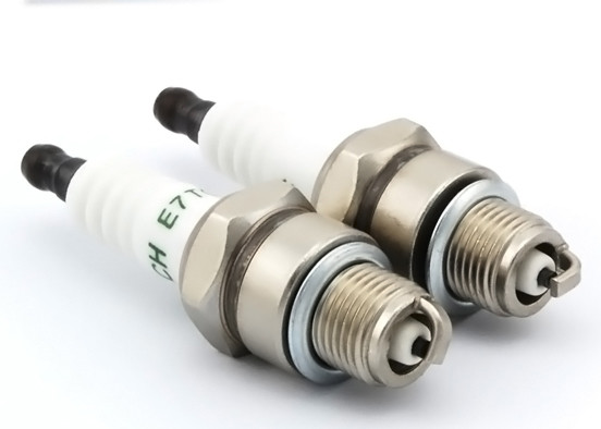Marine Spark Plug application for HONDA SUZUKI BR7HS10