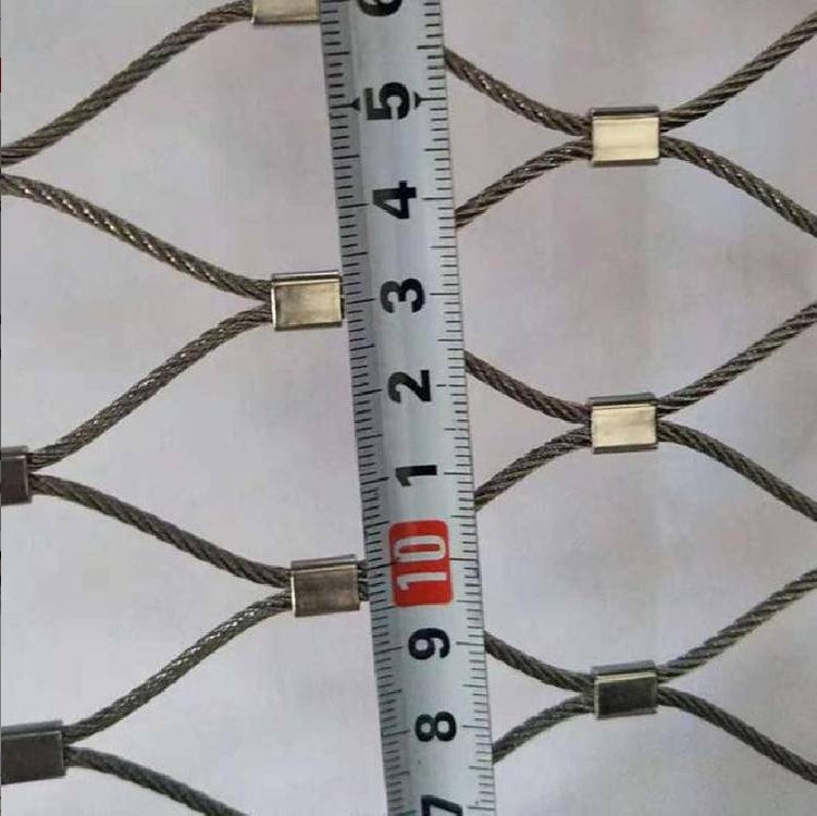 Modern Wire Stair Balustrade in 25*25mm-300*300mm Hole Size and 1m*10m Panel Size