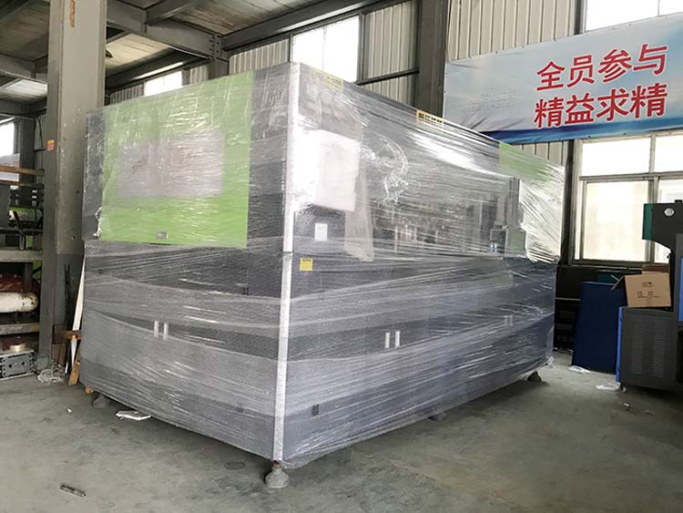 Fully Automatic 4 Cavity 200ml 500ml 1000ml 2000ml Pet Plastic Bottle Blowing Machine