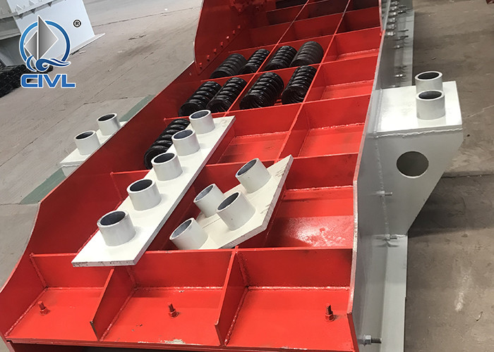 Vibrate Feeder 22kw Engine Crushing Machinery 4 Tons Weight Feeding Equipment