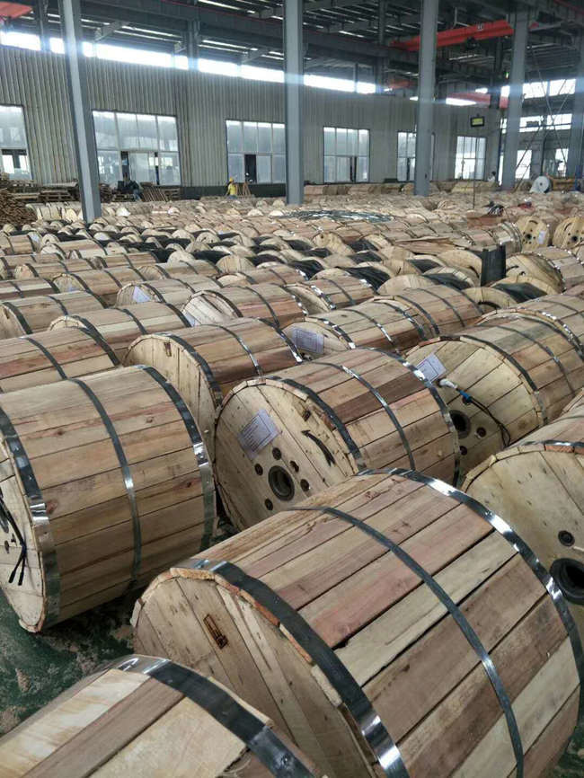 4Core Outdoor Underground Electrical Wire 6KV 10KV 12KV Cable