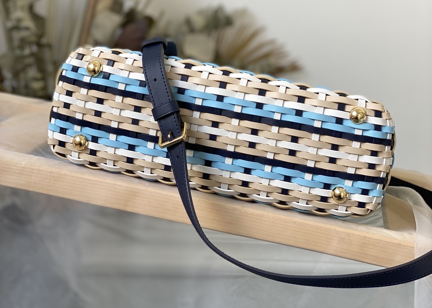 Rattan Weaving Handmade Crossbody Bag , Red Handmade Rattan Bag