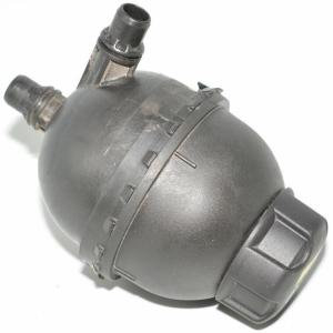 Quality 17137604431 Engine Parts Expansion Tank for wholesale