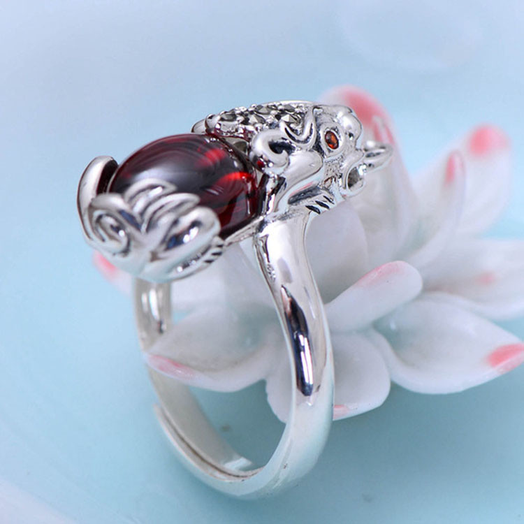 Vintage Brave Troops Design Thai Silver Created Garnet Ring(R20180101)
