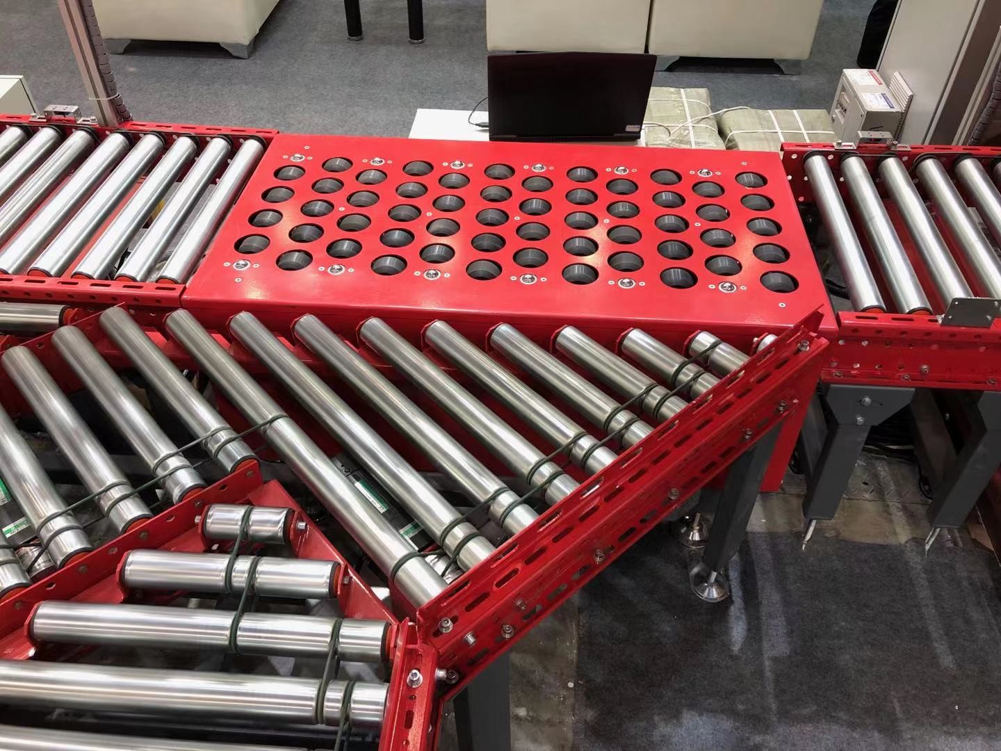 Steerable Parcel Conveying Ball Roller Wheel Sorter Machine