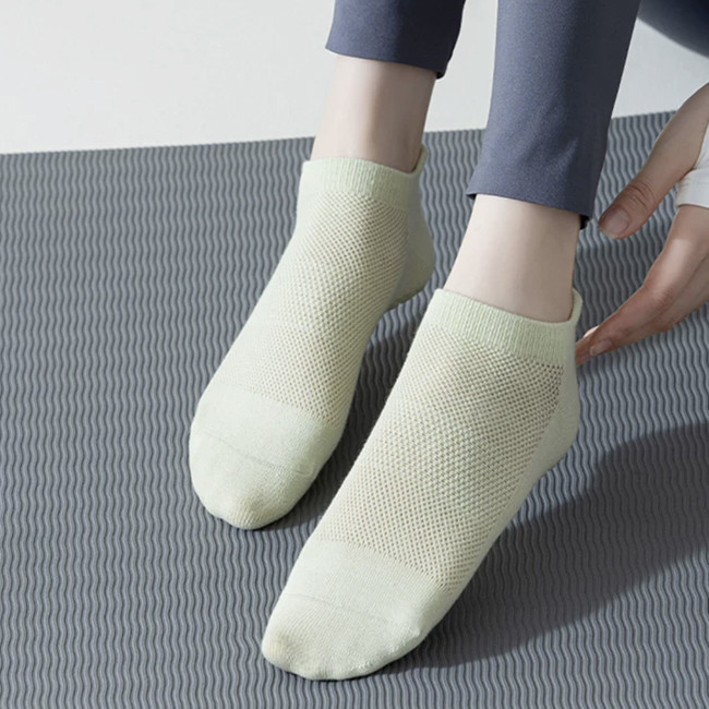 Customizable Breathable Cotton Yoga Socks Anti Slip Pilates Grip Socks