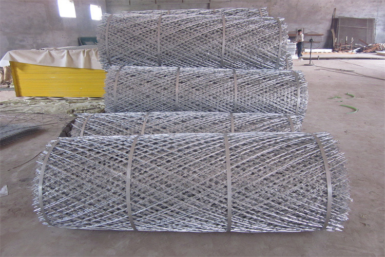 Protective Factory Price Galvanized Powder Coated Razor Barbed Wire Fencing