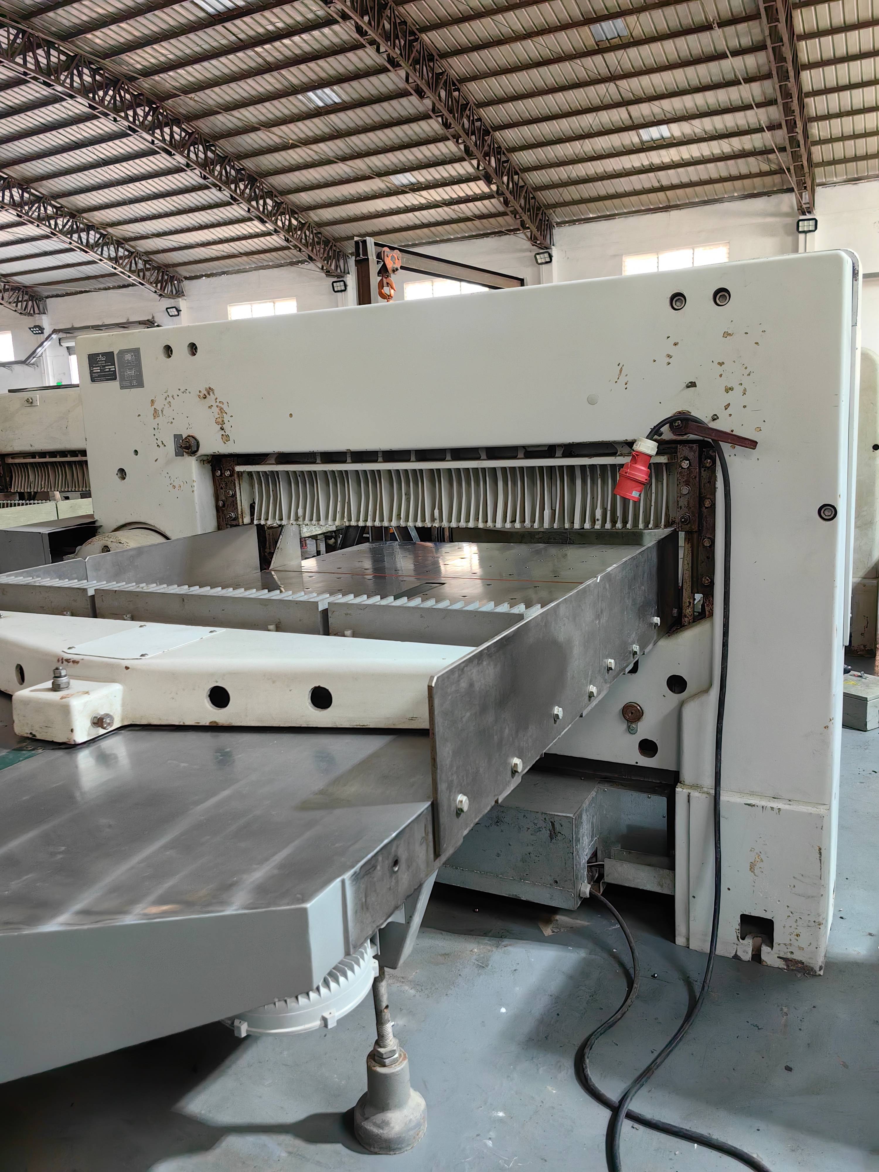 1997 Used Polar 115XC Paper Cutting Machine Guillotine with Schneider PLC