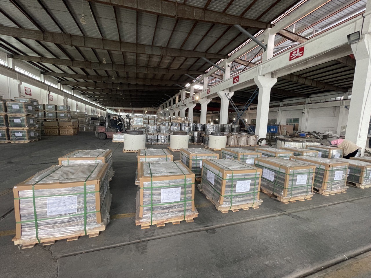 Premium Magnesia Chrome Brick with High Refractoriness