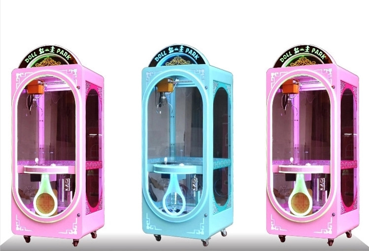 Pink Gift Toy Crane Machine With Metal / Tempering Glass Material