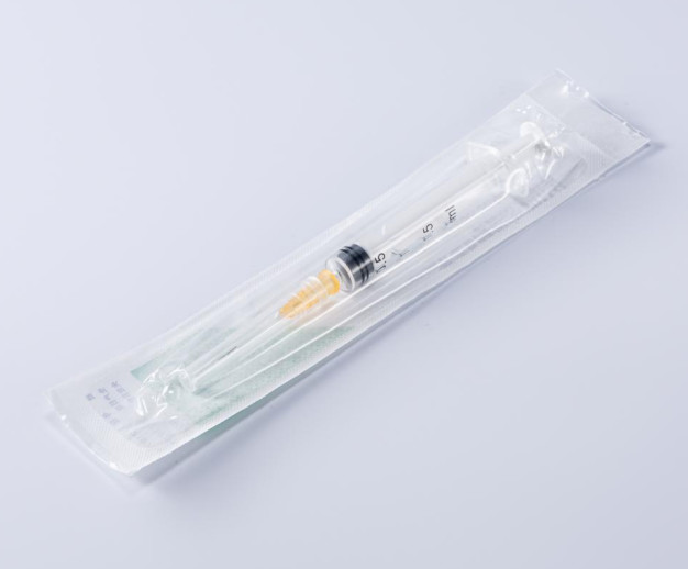 Luer Lock Medical Disposable Syringe With Safety Needle Different Size