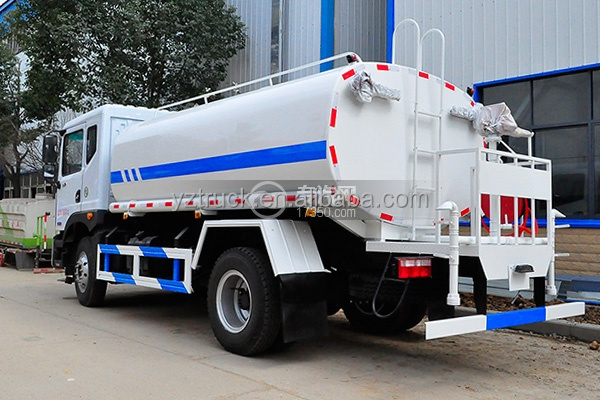 Dongfeng 9.7CBM Water Browser Spray Truck for Water Transportation in EURO 5 Standard