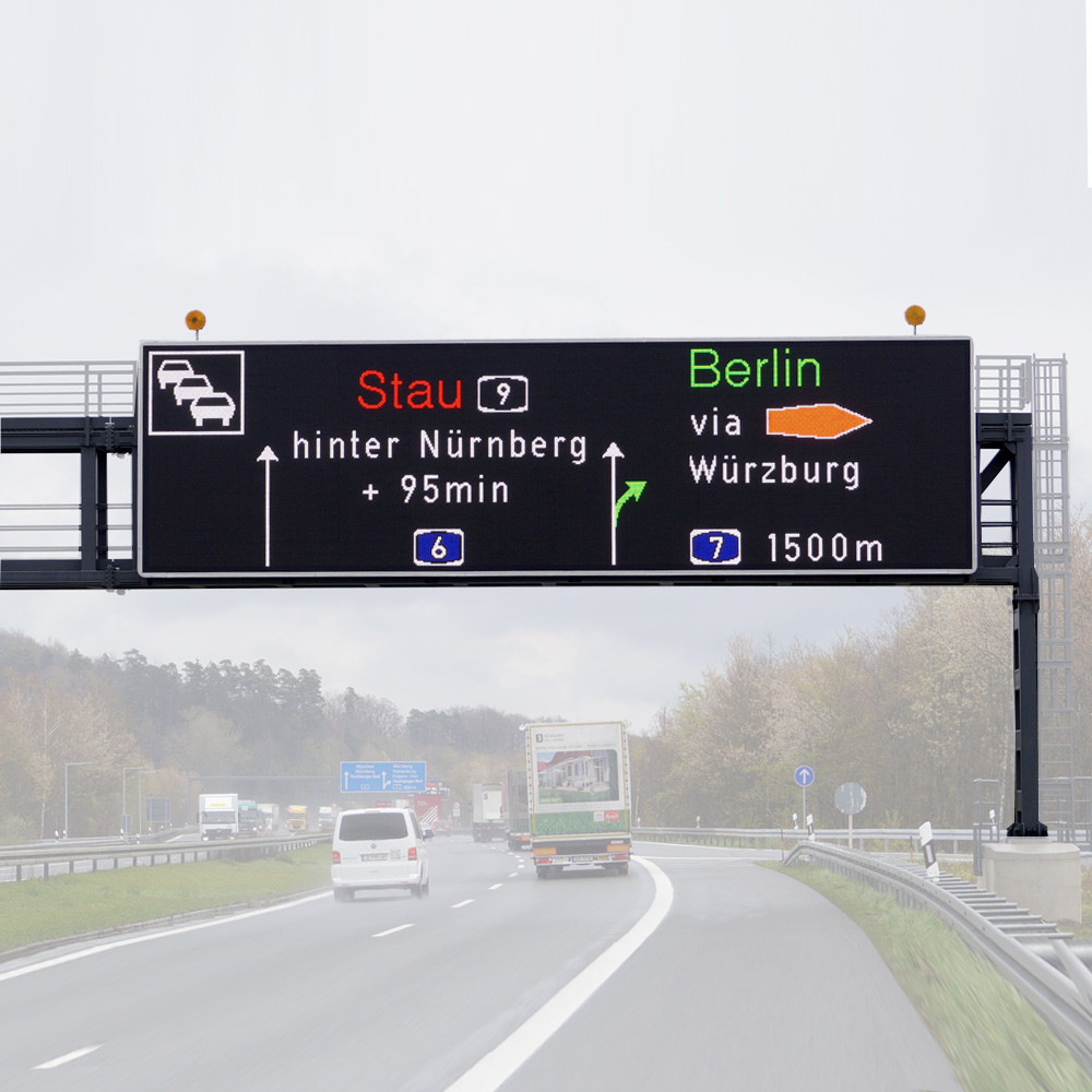 High Brightness P20 RGB VMS Traffic Signs Trailer LED Display Screen