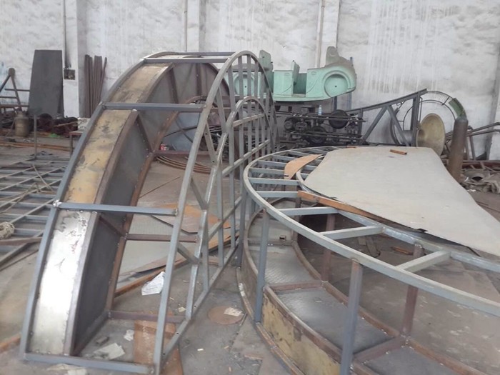 16/24/40 Seats Tagada El Salvador With Control Switch And Transducer