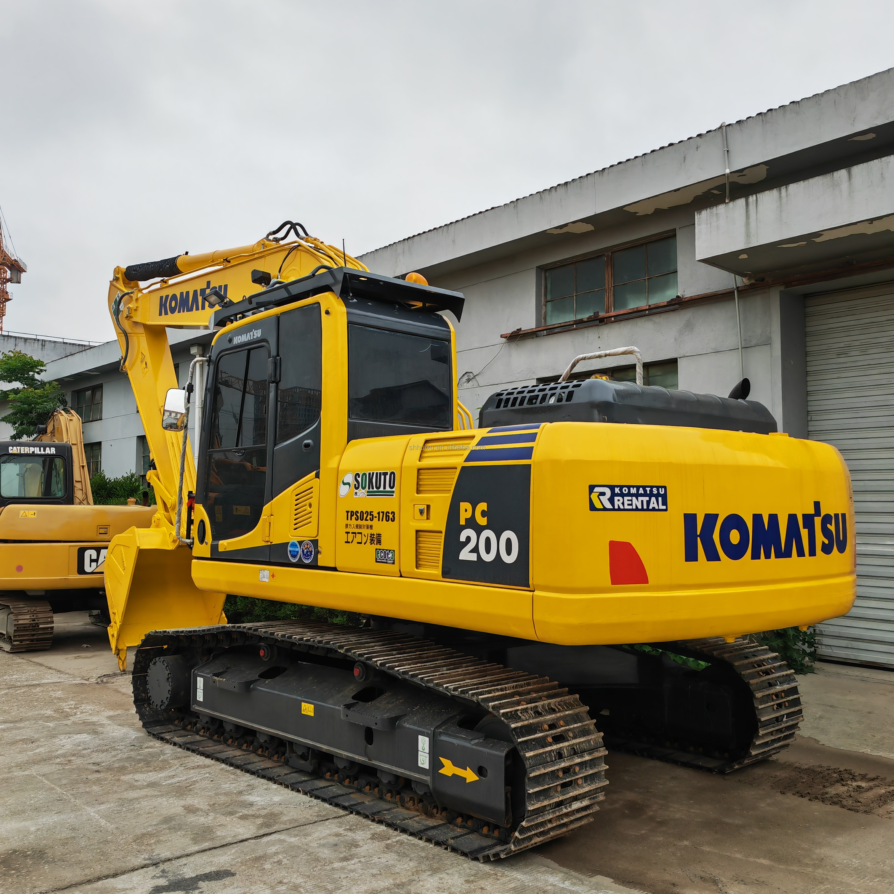 used crawler excavator with high power komatsu pc200/second hand komatsu pc200