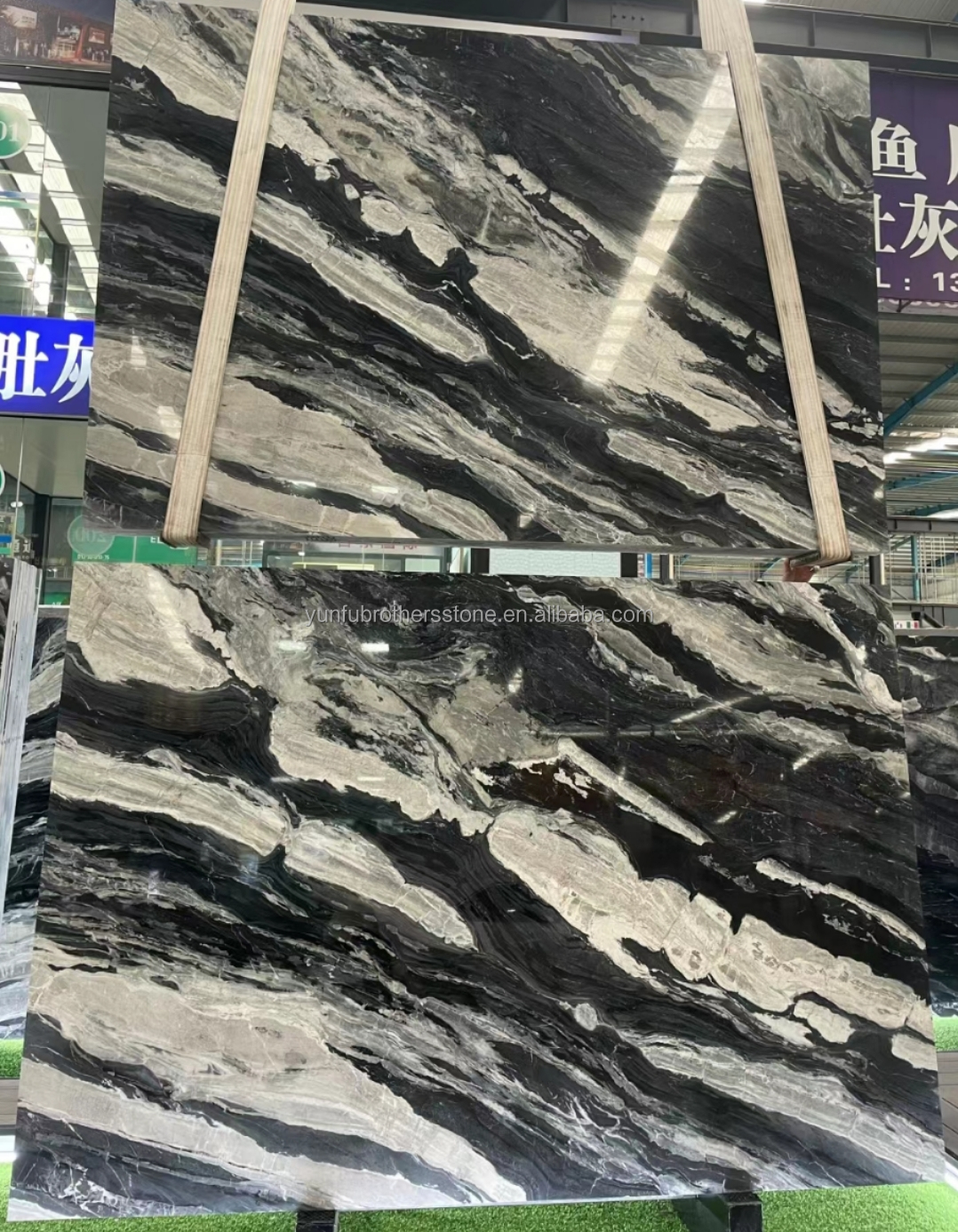 Calcite Marble Modern Staircase Design with Luxury Brazilian Cosmic Black Granite Slab