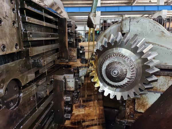 SAE 4320 Gear Shaping Pinion Straight Bevel Gear Of Cone Crusher For Mining