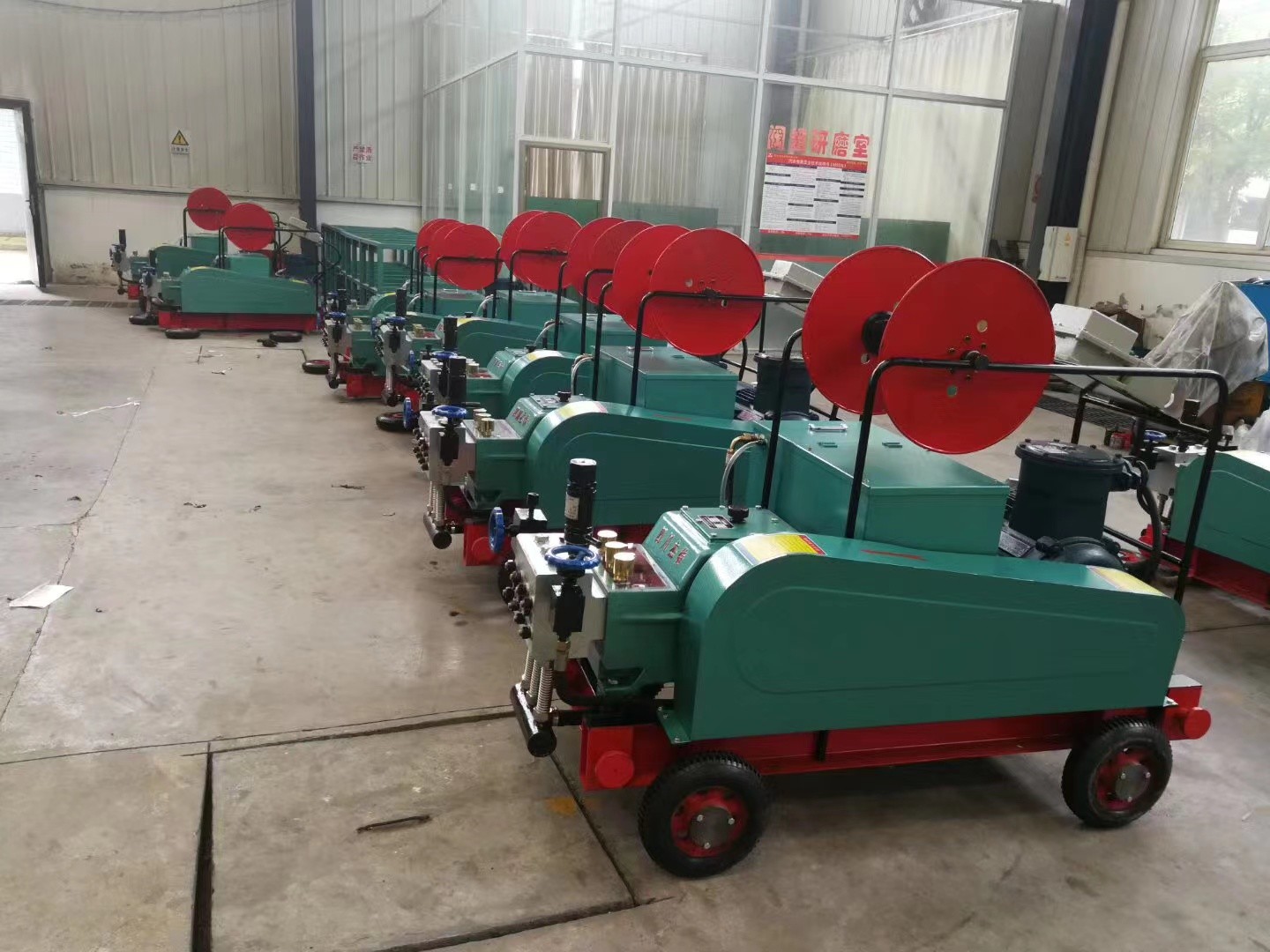 7.5kw Industrial Water Jet Cleaning Machine Adjustable Working Pressure