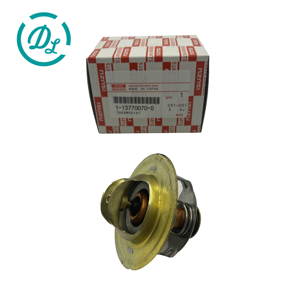 1-13770070-0 Engine Parts 82℃ Thermostat 1137700700 Engine 6BG1 6BD1