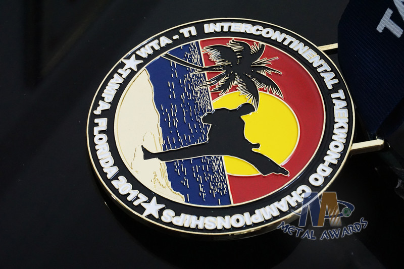 Taekwondo Round Custom Race Medals Sandblast Effect With Gold Plating