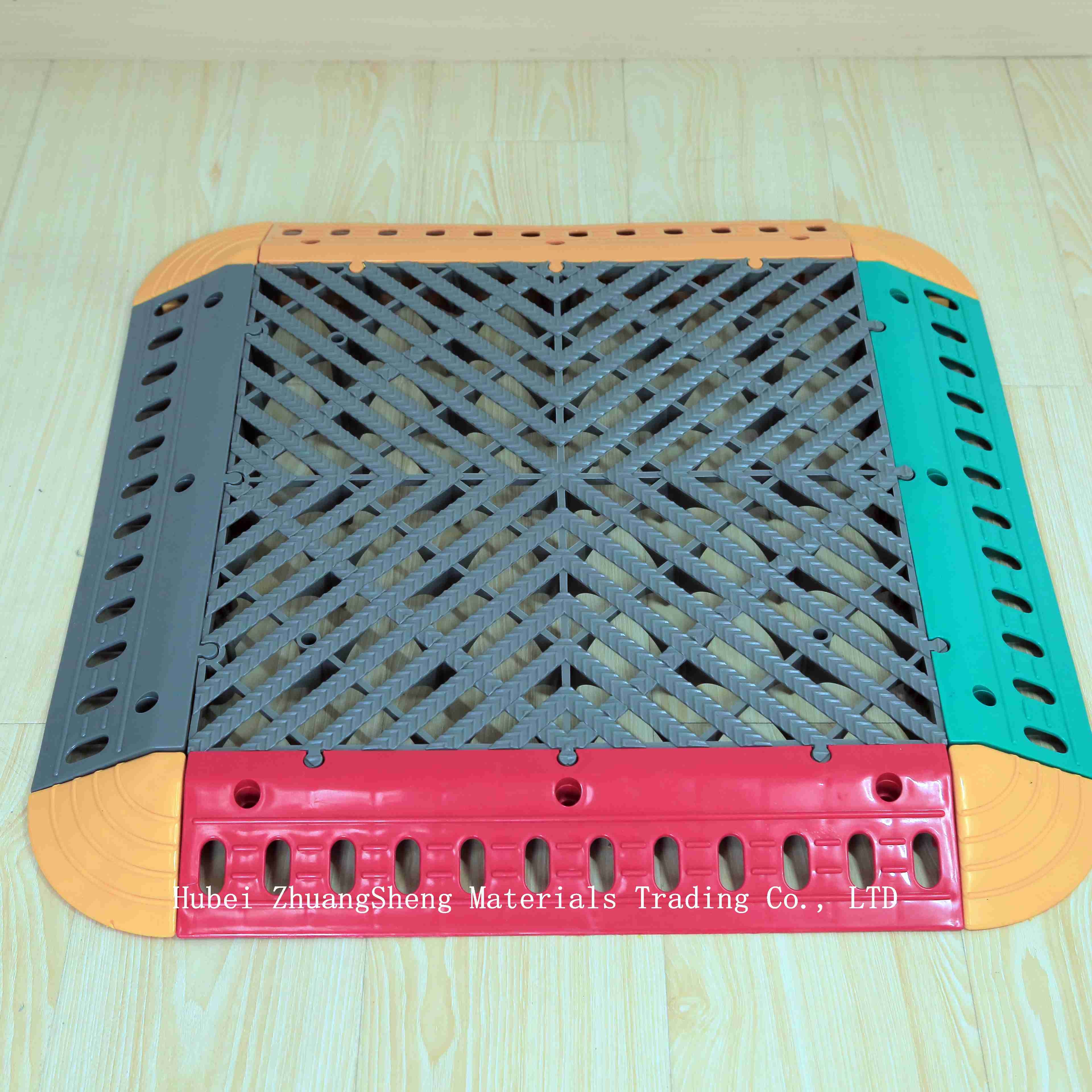 3.9mm Plastic Permeable Floor / Car Wash Grille Floor / Corrugated Plastic Floor Protection Sheets Board