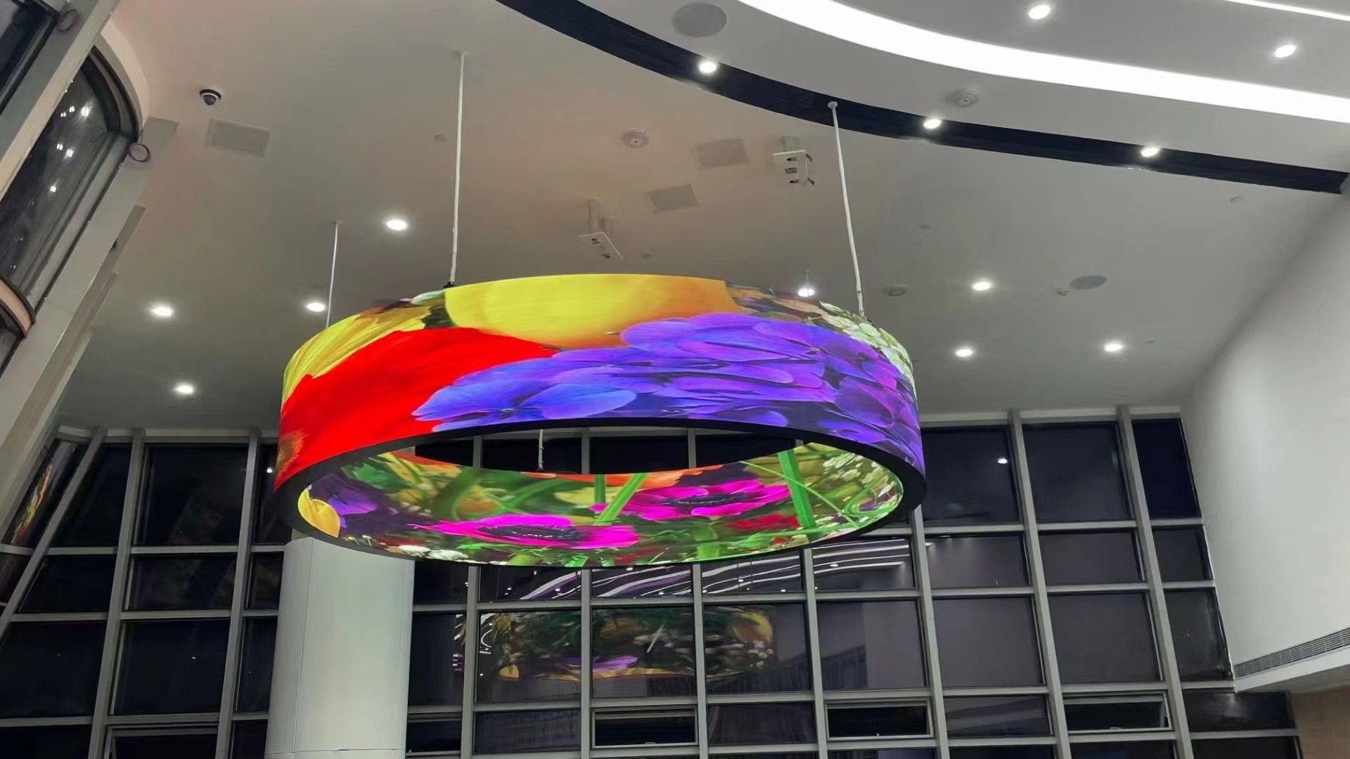 Flexible Led Display Soft Module P1.25-P5 For Indoor Advertising Screen