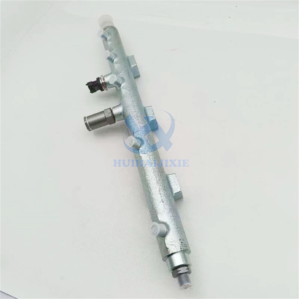 Common Rail Pipe 3963815 for Komatsu PC300-8MO Fuel Injection Pipe 396-3815