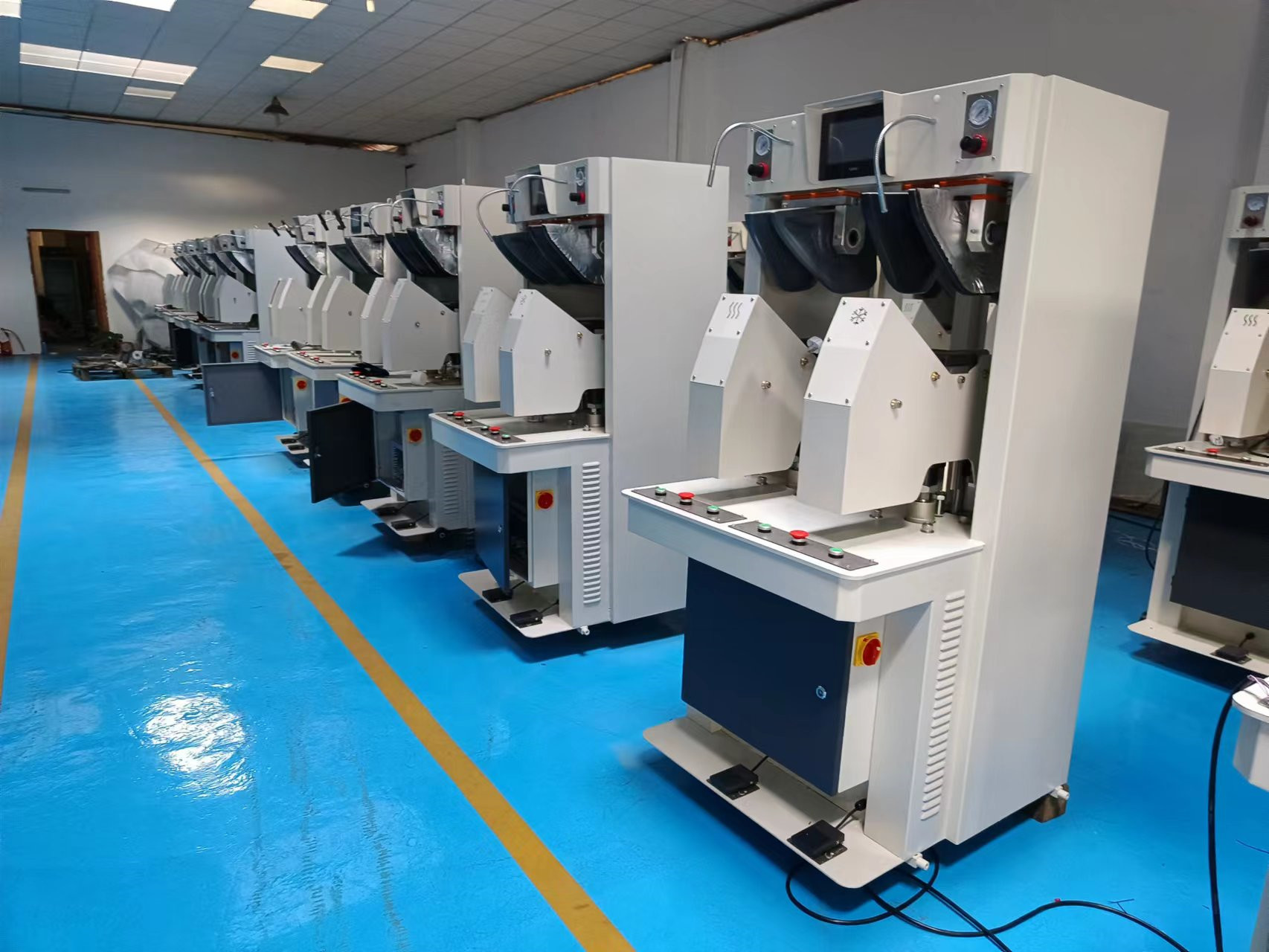 Man Ladies 3D Shoe Upper Machine High Precision Shoe Making Machine